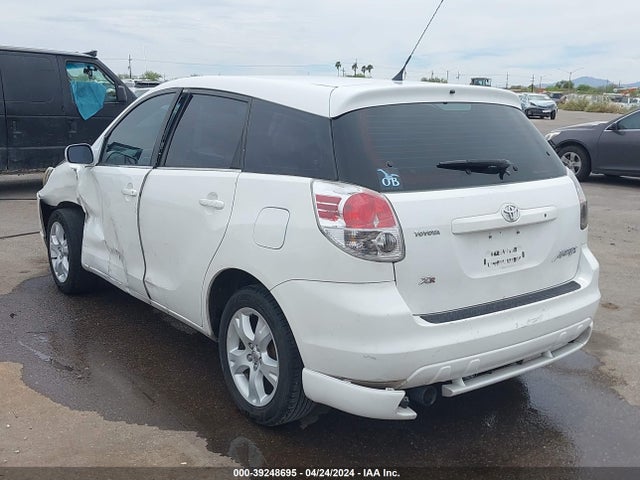 39248695 :رقم المزاد ، 2T1KR32E85C338879 vin ، 2005 Toyota Matrix Xr مزاد بيع