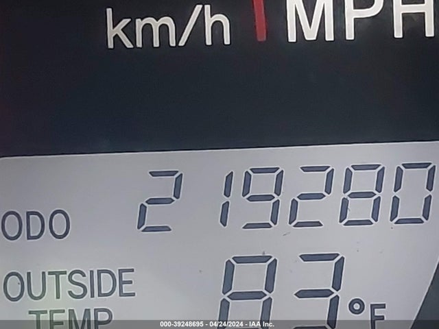 39248695 :رقم المزاد ، 2T1KR32E85C338879 vin ، 2005 Toyota Matrix Xr مزاد بيع