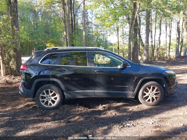 1C4PJLCB7JD573188 Jeep Cherokee Latitude Fwd