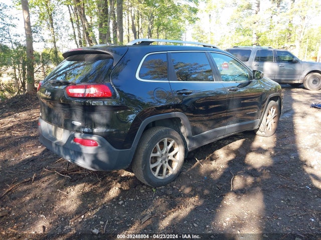 1C4PJLCB7JD573188 Jeep Cherokee Latitude Fwd