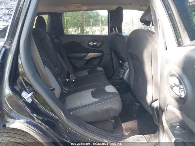 1C4PJLCB7JD573188 Jeep Cherokee Latitude Fwd