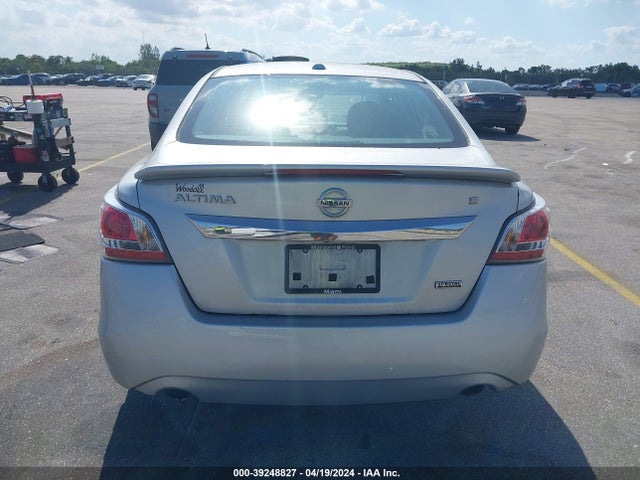 Nissan Altima 2.5 S 2015 1N4AL3AP4FC493350 Image 16