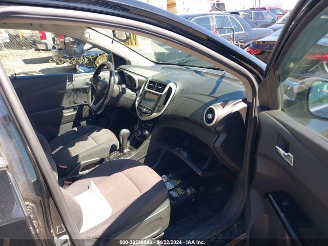 Chevrolet Sonic Lt Auto 2017 1G1JD6SG6H4150939 Image 5