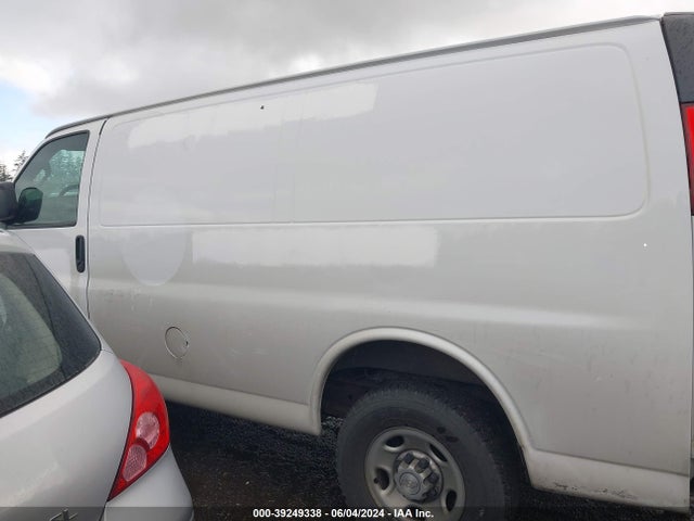 Chevrolet Express 2500 Work Van 2019 1GCWGAFG8K1270901 Image 14