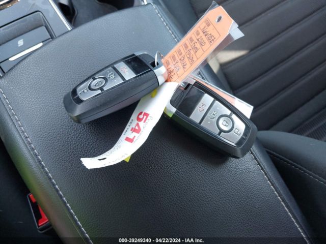 3FA6P0HD3LR218103 Ford FUSION SE