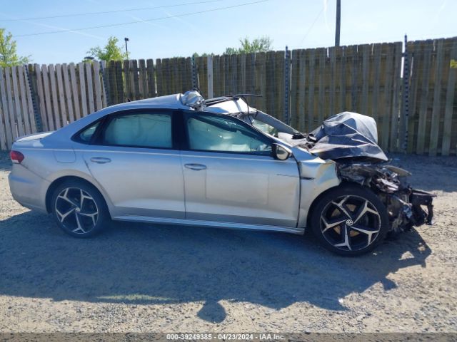 1VWMA7A38LC018973 Volkswagen Passat 2.0t R-line