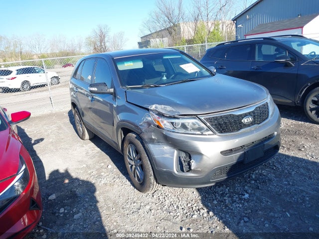 KIA SORENTO LX 2014 5XYKT3A69EG523135 Image 1