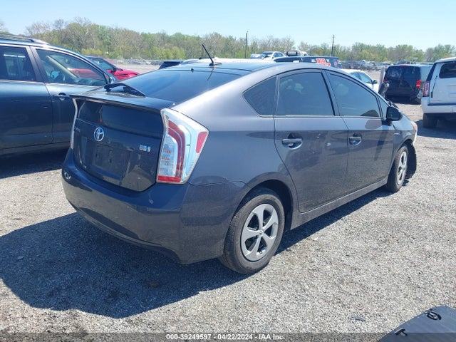 Toyota Prius Three 2015 JTDKN3DU8F1895930 Image 4