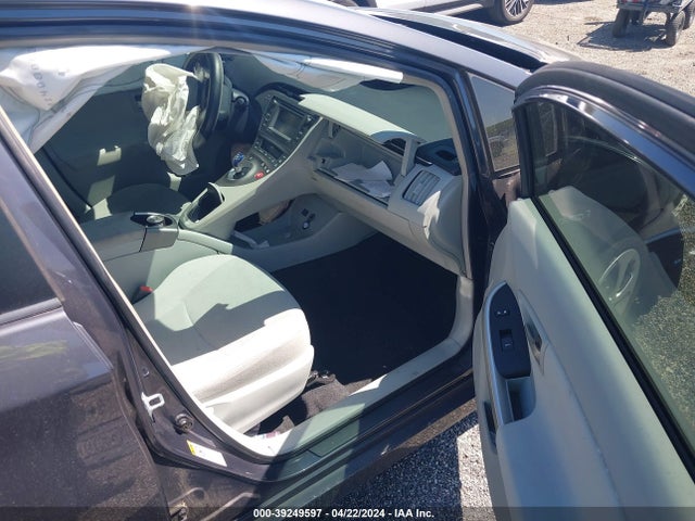 Toyota Prius Three 2015 JTDKN3DU8F1895930 Image 5