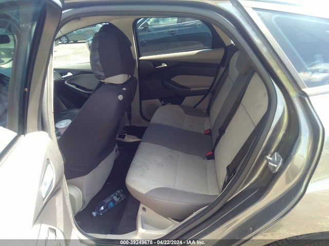 Ford FOCUS SE 2014 1FADP3K28EL102607 Image 8