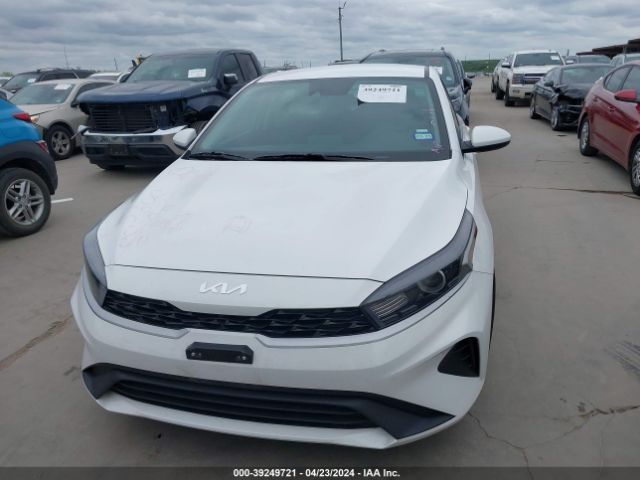 3KPF24AD1PE620922 KIA Forte Lxs