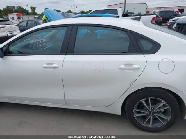 3KPF24AD1PE620922 KIA Forte Lxs