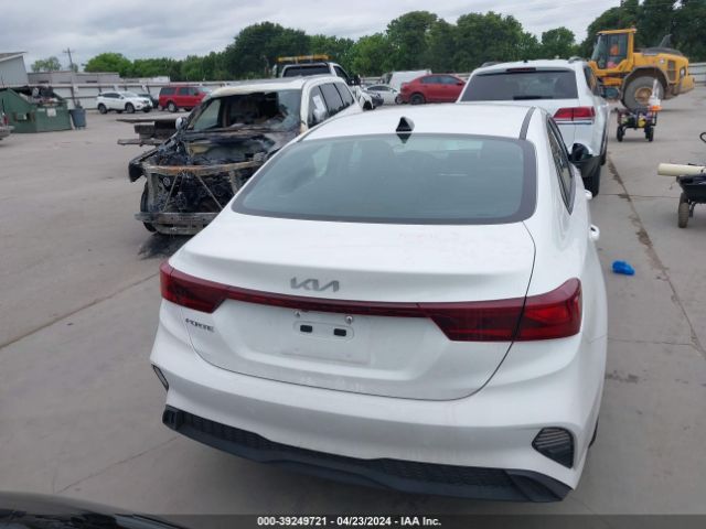 3KPF24AD1PE620922 KIA Forte Lxs