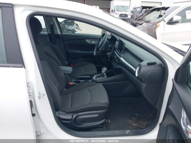 3KPF24AD1PE620922 KIA Forte Lxs