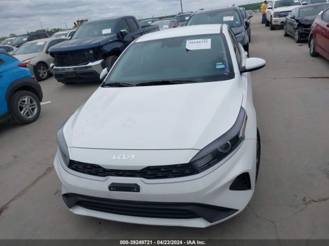 3KPF24AD1PE620922 KIA Forte Lxs