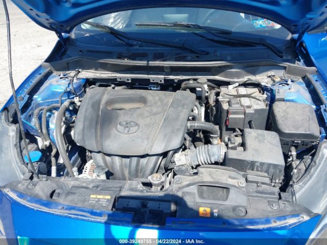 3MYDLBYV5KY505708 Toyota YARIS LE