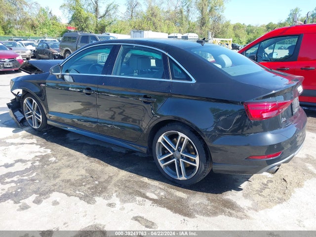 Audi A3 45 Premium 2019 WAUJEGFF0K1017272 Image 3