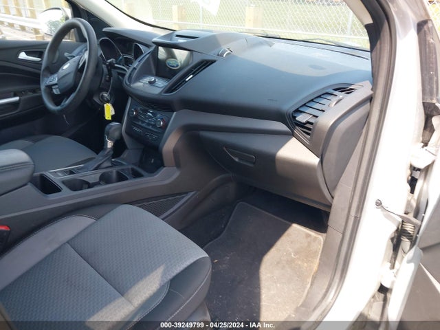 Ford ESCAPE SE 2017 1FMCU9GD1HUD47660 Image 5
