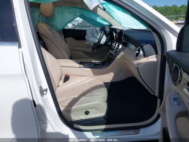 W1N0G8DB9NV326582 Mercedes-Benz Glc 300 Suv