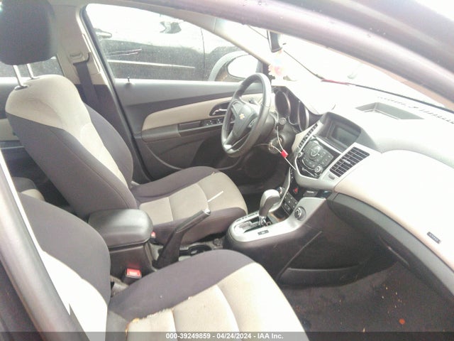 Chevrolet Cruze Ls Auto 2014 1G1PA5SG2E7144224 Image 5