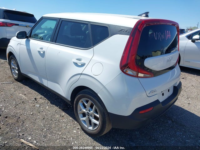 KIA SOUL LX 2022 KNDJ23AU4N7168224 Image 3