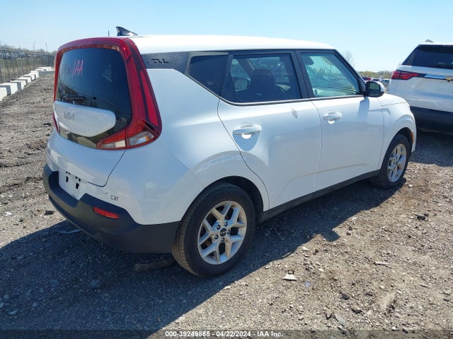 KIA SOUL LX 2022 KNDJ23AU4N7168224 Image 4