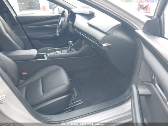 JM1BPAKL0N1504079 Mazda Mazda3 Select