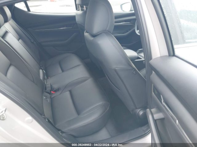 JM1BPAKL0N1504079 Mazda Mazda3 Select