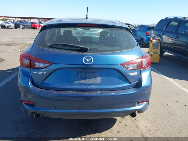 Mazda Mazda3 Touring 2018 3MZBN1L3XJM197602 Image 16
