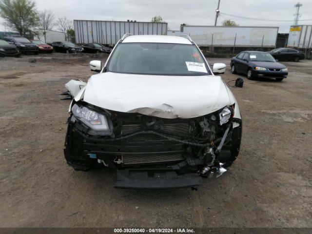 KNMAT2MV2HP539543 Nissan ROGUE SV