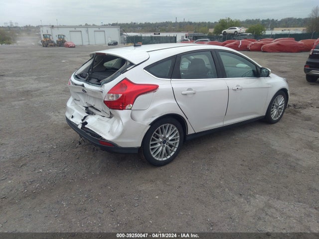 Ford Focus Titanium 2014 1FADP3N25EL353144 Image 4