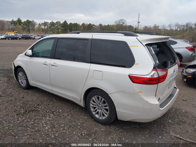 Toyota Sienna Xle 8 Passenger 2015 5TDYK3DC5FS652718 Image 14
