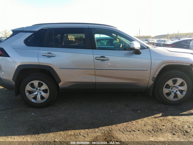 Toyota RAV4 LE 2020 2T3G1RFV3LC071455 Image 13