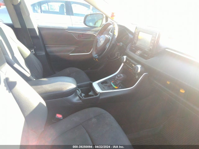Toyota RAV4 LE 2020 2T3G1RFV3LC071455 Image 5