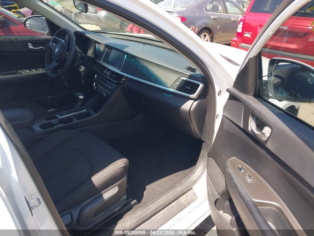 KIA Optima Lx 2019 5XXGT4L30KG340687 Image 5