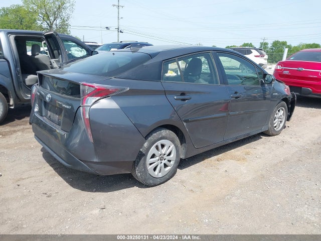 Toyota Prius Two 2016 JTDKBRFU4G3004515 Image 4