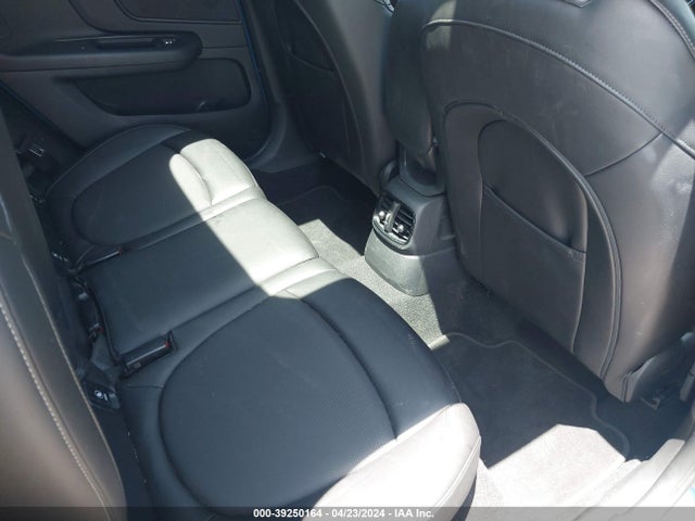 2018 MINI COUNTRYMAN WMZYT3C35J3E00348 Photo 7