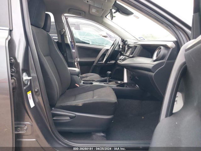 Toyota RAV4 LE 2017 JTMZFREV6HJ702215 Image 5