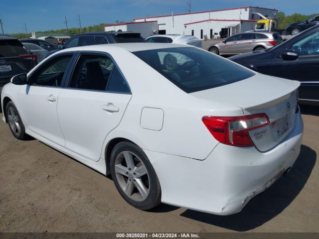 4T1BF1FK5EU378140 Toyota CAMRY SE