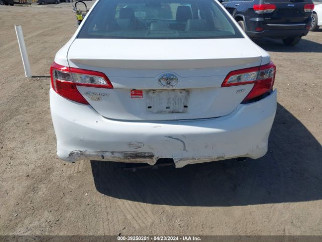 4T1BF1FK5EU378140 Toyota CAMRY SE