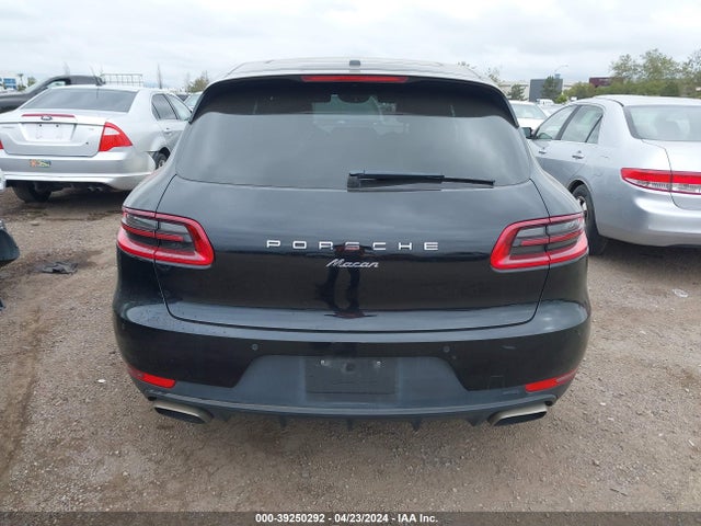 Porsche Macan 2017 WP1AA2A56HLB09319 Image 16
