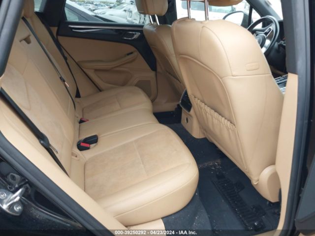 2017 PORSCHE MACAN WP1AA2A56HLB09319 Photo 7