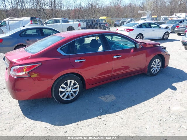 Nissan Altima 2.5 S 2015 1N4AL3AP9FC259429 Image 4