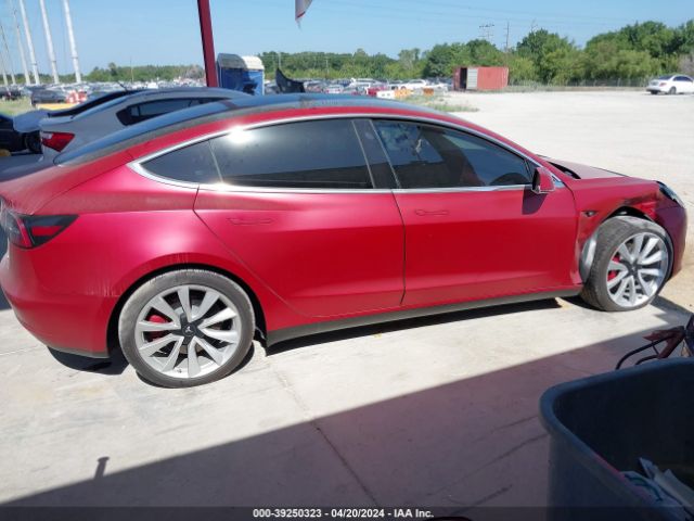 5YJ3E1EB3KF389817 Tesla Model 3 Long Range/performance