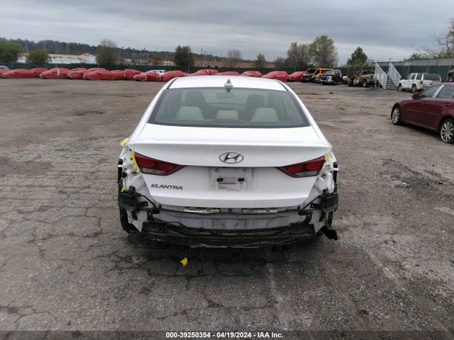 Hyundai Elantra Value Edition 2018 5NPD84LF0JH365722 Image 6