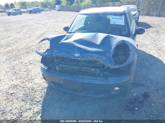 2010 MINI COOPER CLUBMAN WMWML3C52ATX37196 Photo 5