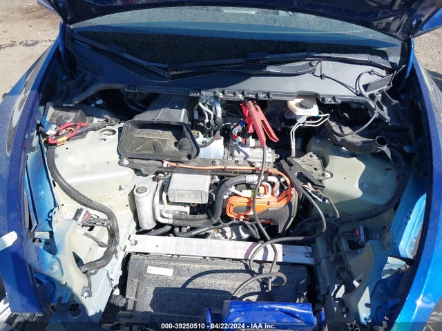 2023 TESLA MODEL Y 7SAYGAEE2PF667255 Photo 9