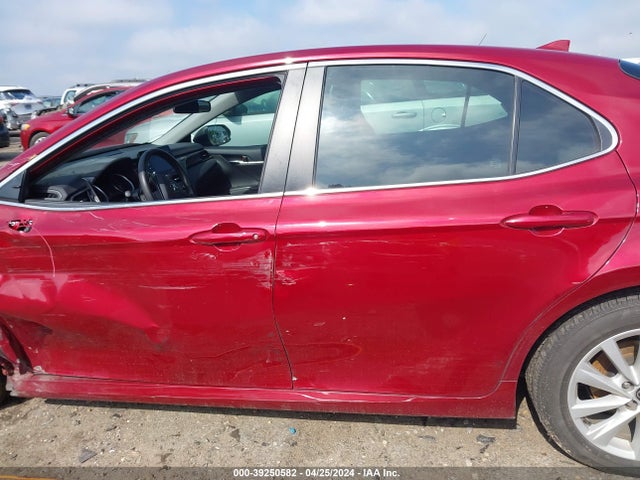 Toyota CAMRY LE 2022 4T1C11AK2NU678387 Image 15