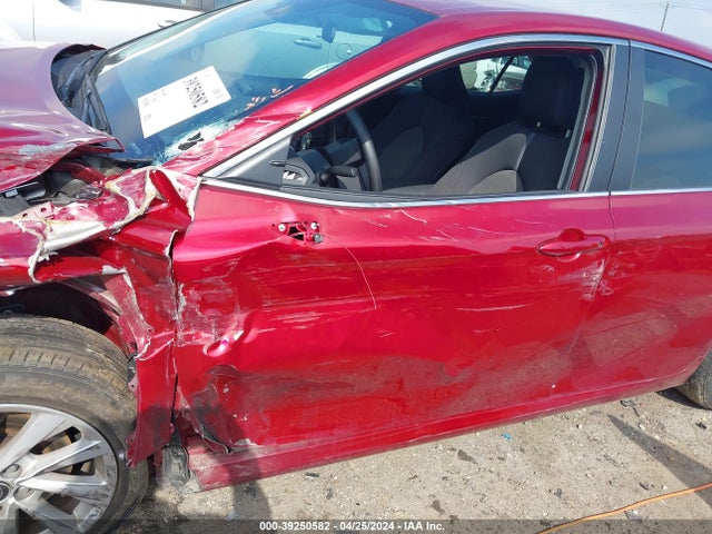 Toyota CAMRY LE 2022 4T1C11AK2NU678387 Image 12