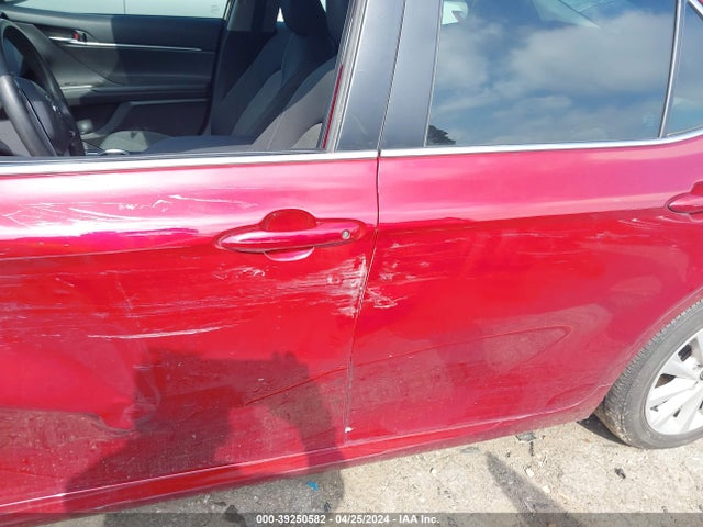 Toyota CAMRY LE 2022 4T1C11AK2NU678387 Image 18